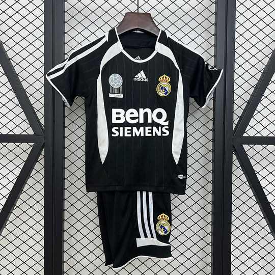 Real Madrid 2006 - 2007 Bortatröja för barn