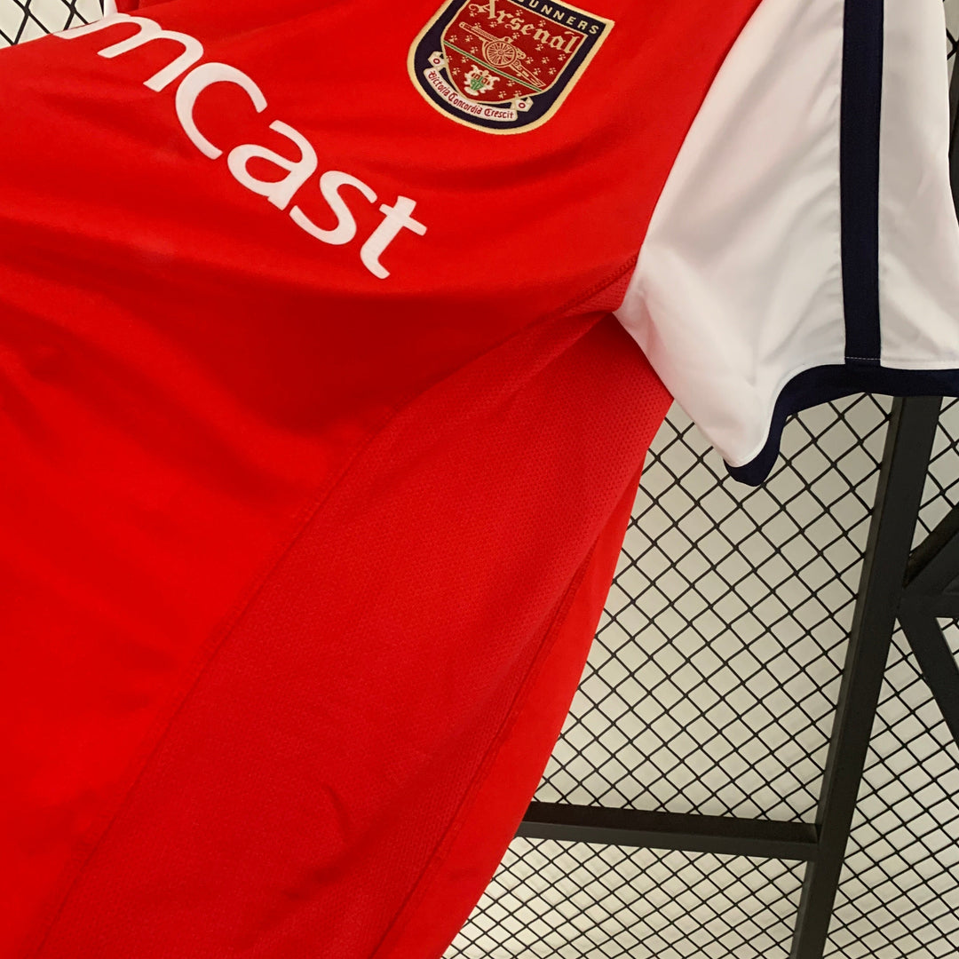Arsenal 2001 - 2002 Hemmatröja