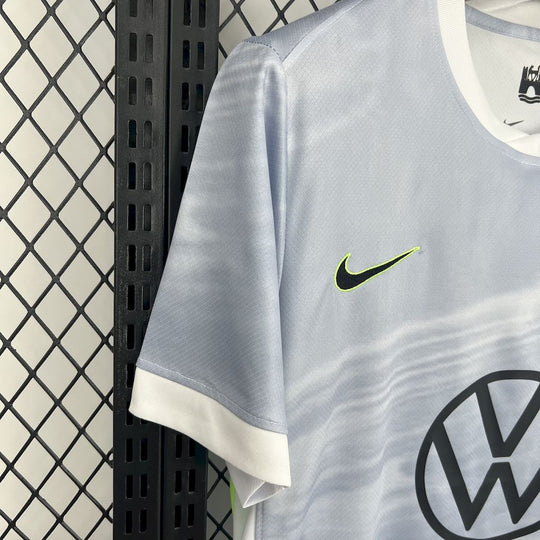 VfL Wolfsburg 2025-2026 Bortatröja