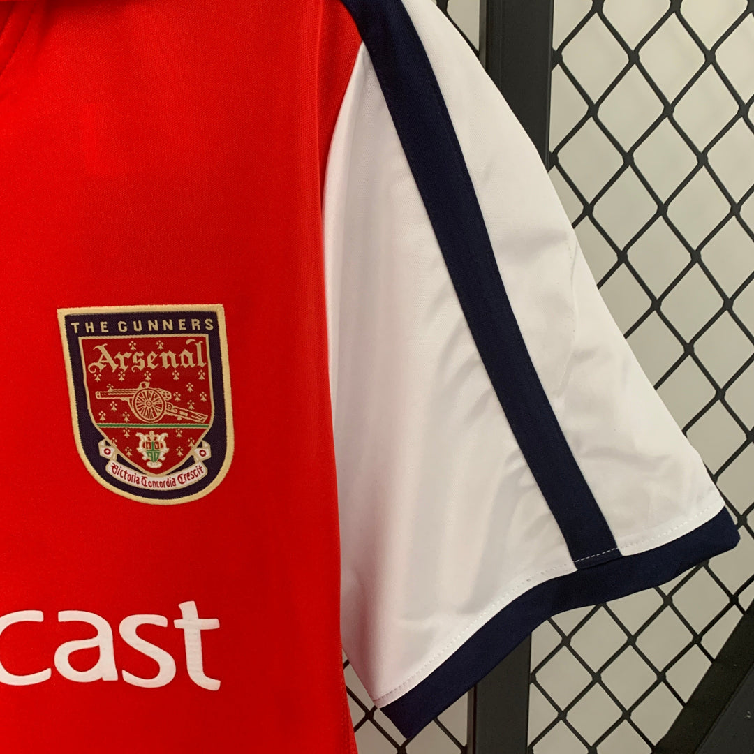 Arsenal 2001 - 2002 Hemmatröja