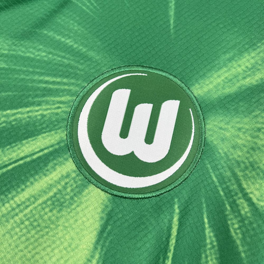 VfL Wolfsburg 2025-2026 Hemmatröja